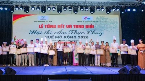 Ban tổ chức đã trao bằng khen cùng các giải Nhất, Nhì, Ba... cho các đội thi xuất sắc.