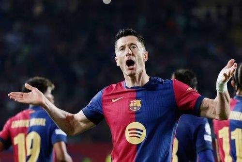 Barcelona đang gấp rút tìm kiếm người thay thế Robert Lewandowski bởi tiền đạo người Ba Lan sẽ rời Camp Nou vào mùa hè này.
