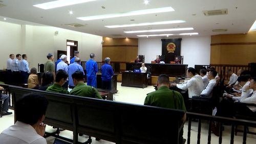 Toàn cảnh phiên tòa xét xử.