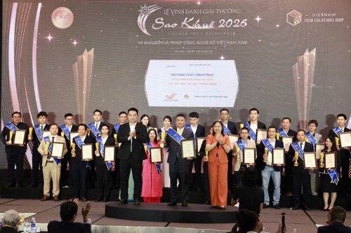 Quang cảnh lễ trao Giải thưởng Sao Khuê 2026.