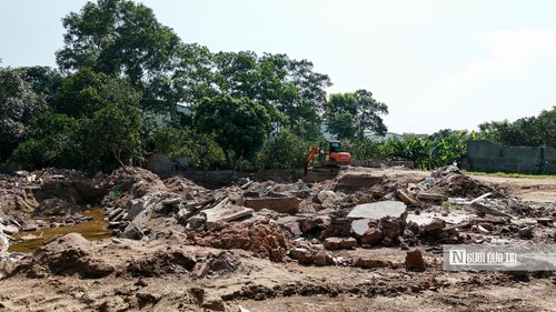 Trong số các trường hợp vi phạm đã bị xử lý từ khi vận hành mô hình chính quyền địa phương 2 cấp, xã Thiên Lộc chỉ phải cưỡng chế 21 trường hợp, còn lại 230 trường hợp là các cá nhân, tổ chức tự giác tháo dỡ.