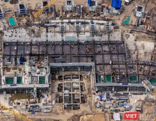 ... và hoàn thành kết cấu bê tông cốt thép vào tháng 12/2026.
