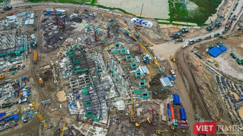 Chủ đầu tư cho biết dự kiến từ tháng 6/2026, dự án sẽ bước vào giai đoạn lắp đặt kết cấu thép đỡ mái