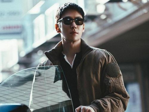 Lee Je Hoon trong vai tài xế báo thù Kim Do Ki.