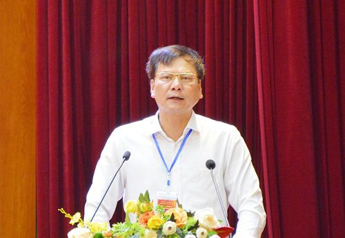  Đồng chí Tạ Đăng Đoan phát biểu khai mạc. 