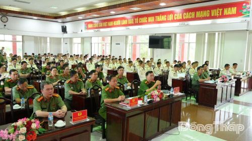 Quang cảnh buổi lễ.