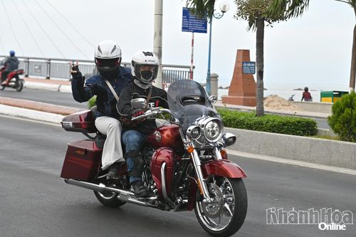 Các biker lần lượt đến Nha Trang chiều 28-5.