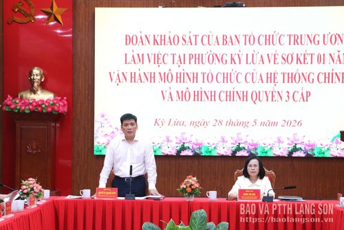 Đồng chí Nguyễn Thanh Bình, Phó Trưởng Ban Tổ chức Trung ương quán triệt nội dung buổi làm việc