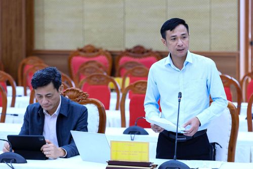 Phó Giám đốc Sở Nông nghiệp và Môi trường Lâm Đồng Bùi Thanh Hà báo cáo kết quả thực hiện kế hoạch lập, hoàn thành CSDL đất đai