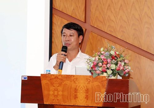 Phó Chủ tịch UBND tỉnh Nguyễn Khắc Hiếu phát biểu cam kết tạo mọi điều kiện để Tập đoàn Amata triển khai dự án đúng tiến độ.