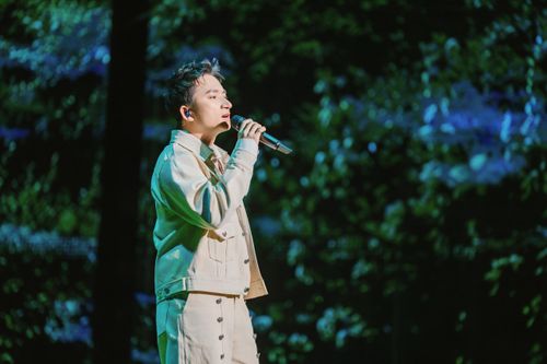 Ca sĩ Phan Mạnh Quỳnh.