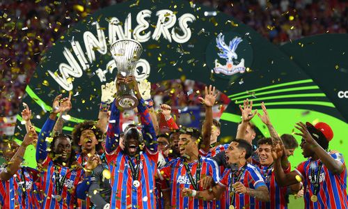 Crystal Palace vô địch Conference League. (Ảnh: Reuters)