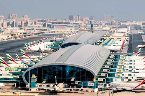 Sân bay quốc tế Dubai vốn được mệnh danh là sân bay bận rộn nhất thế giới. Ảnh: Karim Sahib.