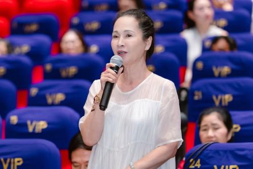 NSND Lan Hương mong chờ sự bùng nổ mạnh mẽ hơn ở diễn viên Quốc Trường.