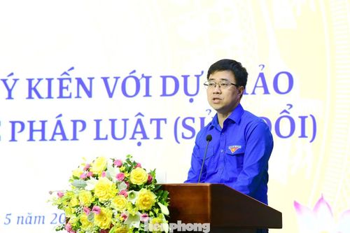 Anh Bùi Hoàng Tùng phát biểu tại chương trình. Ảnh: Xuân Tùng