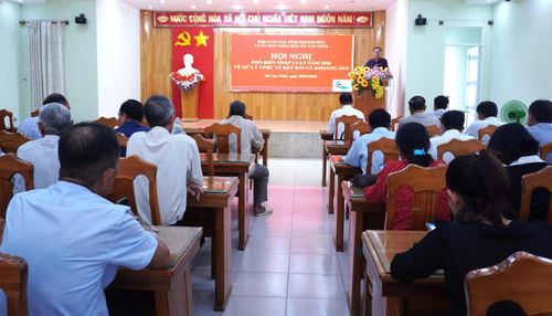 Quang cảnh hội nghị.