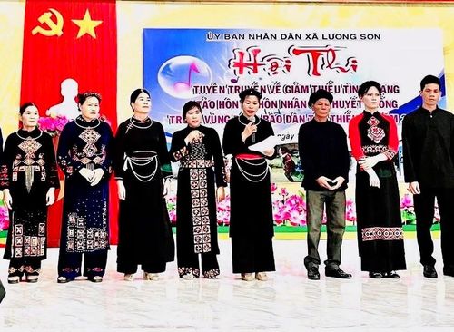 Xã Lương Sơn tổ chức Hội thi tuyên truyền giảm thiểu tình trạng tảo hôn vùng DTTS