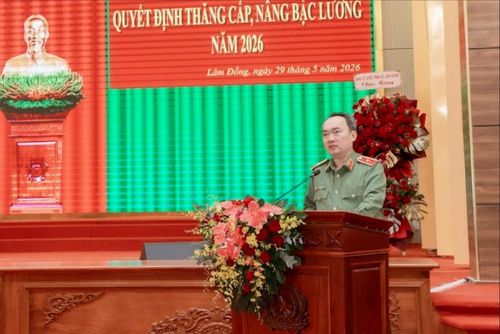 Thiếu tướng Trương Minh Đương, Ủy viên Ban Thường vụ Tỉnh ủy, Giám đốc Công an tỉnh Lâm Đồng phát biểu chỉ đạo tại buổi lễ