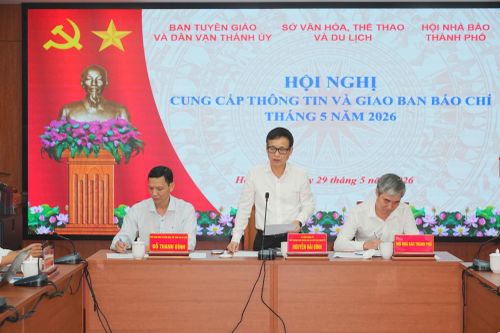Phó Ban Tuyên giáo và Dân vận Thành ủy Hải Phòng Nguyễn Hải Bình phát biểu kết luận tại hội nghị.