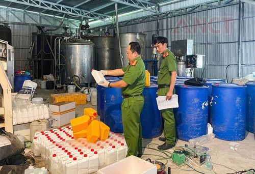 Cần Thơ phát hiện cơ sở sản xuất phân bón trái phép