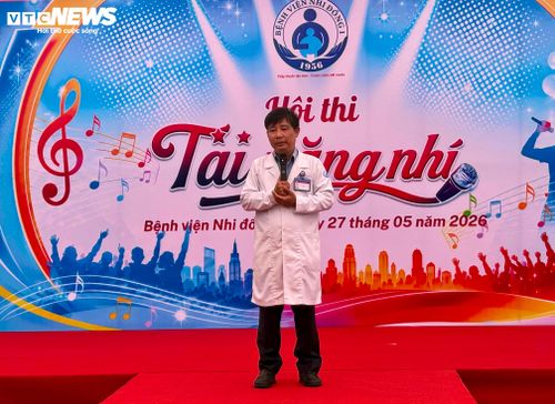 TS.BS Ngô Ngọc Quang Minh, Giám đốc Bệnh viện Nhi Đồng 1 cho biết, bên cạnh công tác khám chữa bệnh, bệnh viện luôn chú trọng chăm lo đời sống tinh thần cho bệnh nhi thông qua nhiều hoạt động ý nghĩa, giúp các em thêm niềm vui, động lực và nghị lực vượt qua bệnh tật để sớm trở về với gia đình.