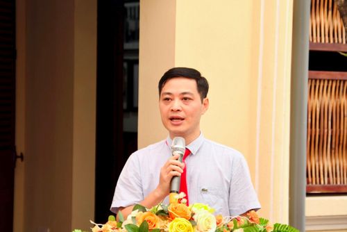 Đồng chí Nguyễn Quốc Hà - Bí thư Đảng ủy, Chủ tịch HĐND phường Phú Thượng phát biểu tại buổi lễ. Ảnh: Cao Kỳ