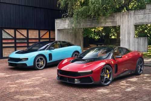 Sau nhiều năm chờ đợi, mẫu siêu xe điện Ferrari Luce đã chính thức ra mắt vào cuối tháng 5/2026. Tuy nhiên, phản ứng của phần lớn khách hàng đã sở hữu Ferrari và những người đam mê tốc độ là sự thất vọng trước chiếc "Apple iCar trá hình" này.