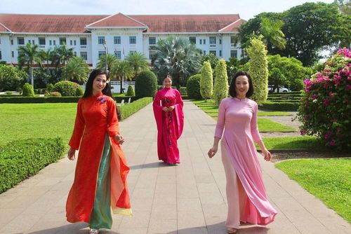 Tinh thần tự hào về bản sắc văn hóa dân tộc được lan tỏa thông qua những tà áo dài