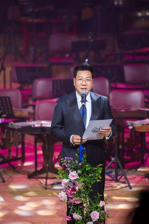 TS.NSND. Đỗ Quốc Hưng, Giám đốc Học viện Âm nhạc Quốc gia Việt Nam phát biểu khai mạc chương trình