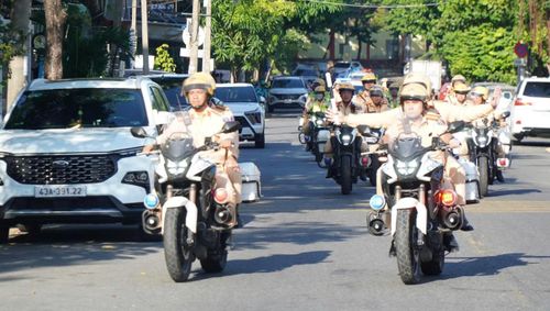 Lực lượng Cảnh sát giao thông tham gia buổi diễn tập.