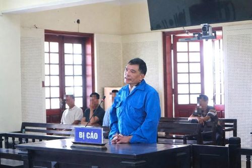 Bị cáo Hướng xin khất nợ, ra tù sẽ cố gắng kiếm tiền trả nợ.