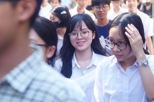 Sáng mai 31/5, thí sinh tiếp tục làm bài thi môn Toán với thời gian làm bài 120 phút