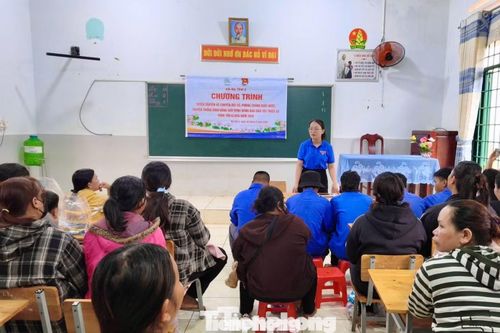 Trong khuôn khổ, đoàn xã còn tổ chức tuyên truyền kỹ năng phòng chống đuối nước, tai nạn thương tích.