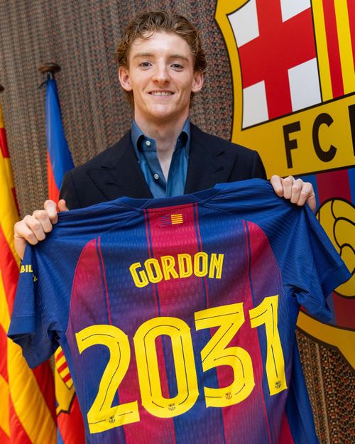 Hợp đồng của Gordon với Barca có thời hạn đến năm 2031 - Ảnh: FCB