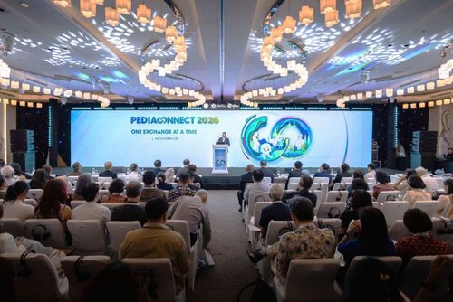 Hội thảo khoa học quốc tế PediaConnect 2026 với chủ đề “Những tiến bộ trong phòng ngừa bệnh nhiễm trùng lây truyền qua đường hô hấp ở trẻ em” thu hút 200 chuyên gia y tế đầu ngành tại khu vực Đông Nam Á, Israel và Úc tham gia. Ảnh: BTC
