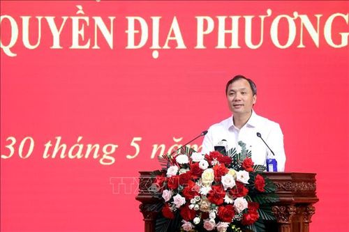 Phó Trưởng Ban Thường trực Ban Tổ chức Trung ương Hoàng Trung Dũng phát biểu tại Hội nghị. Ảnh: Đinh Văn Nhiều/TTXVN