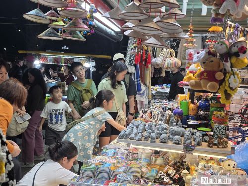 Đà Nẵng siết kiểm tra giá dịch vụ, quyết không để tình trạng “chặt chém” làm ảnh hưởng hình ảnh điểm đến văn minh, thân thiện trong mùa pháo hoa.