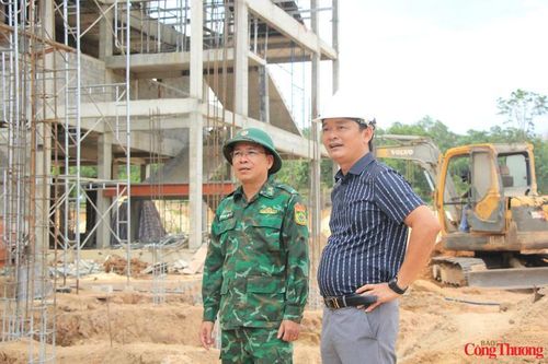 Thiếu tá Phạm Tiến Sỹ, Phó Đồn trưởng Đồn Biên phòng Ia Pnôn, người được giao phụ trách lực lượng hỗ trợ thi công tại công trình cho biết, ngay từ khi nhận nhiệm vụ, đơn vị đã xác định đây là nhiệm vụ chính trị quan trọng, thể hiện trách nhiệm và tình cảm của cán bộ, chiến sĩ Bộ đội Biên phòng đối với đồng bào nơi biên giới.