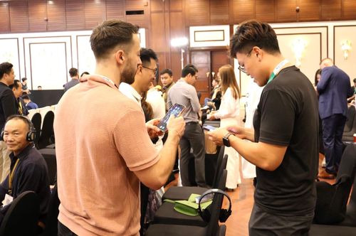 Hội nghị Unchained Summit Vietnam tạo không gian kết nối cho các nhà phát triển Web3. Ảnh: MINH LÊ
