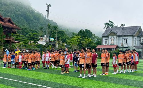 Quang cảnh buổi khai giảng.