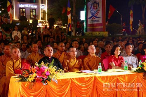 Các đại biểu dự Đại lễ Phật đản