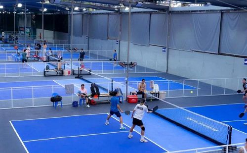 Phong trào chơi pickleball tại Hà Nội đang có dấu hiệu hạ nhiệt sau giai đoạn phát triển bùng nổ.