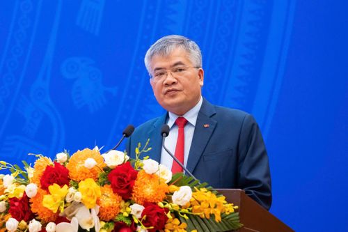Phó Chủ nhiệm Văn phòng Chủ tịch nước Cấn Đình Tài phát biểu tại họp báo