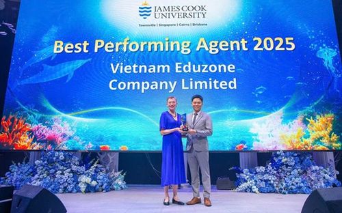 Tư vấn du học Eduzone nhận vinh danh cao nhất tại Malaysia. Ảnh: BTC