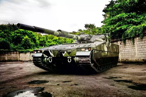 Tuy vậy theo giới chuyên môn, triển vọng của chiếc CV90120 vẫn lớn hơn đáng kể, dựa vào điều kiện đảm bảo hậu cần như đã nói ở trên.