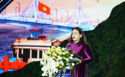 Phó Chủ tịch UBND tỉnh Quảng Ngãi Y Ngọc phát biểu tại lễ khai mạc. Ảnh: TT.