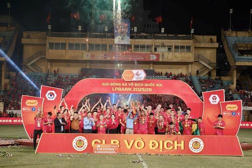 CAHN giành ngôi vô địch mùa giải 2025/2026