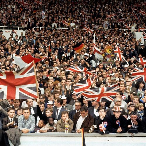 Wembley chật kín khán giả trong trận chung kết lịch sử của tuyển Anh