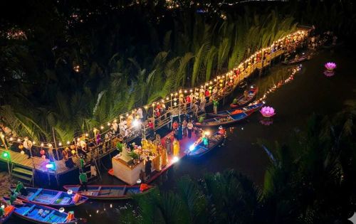 Nghi thức cầu an được tổ chức trang nghiêm giữa không gian linh thiêng của rừng dừa nước Tịnh Khê