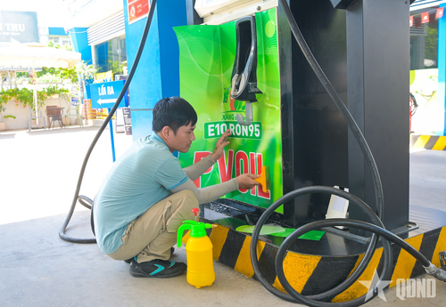 Xăng sinh học E10: Đã sẵn sàng cho cuộc chuyển đổi trên toàn quốc từ ngày 1-6. Ảnh: HIỀN ANH